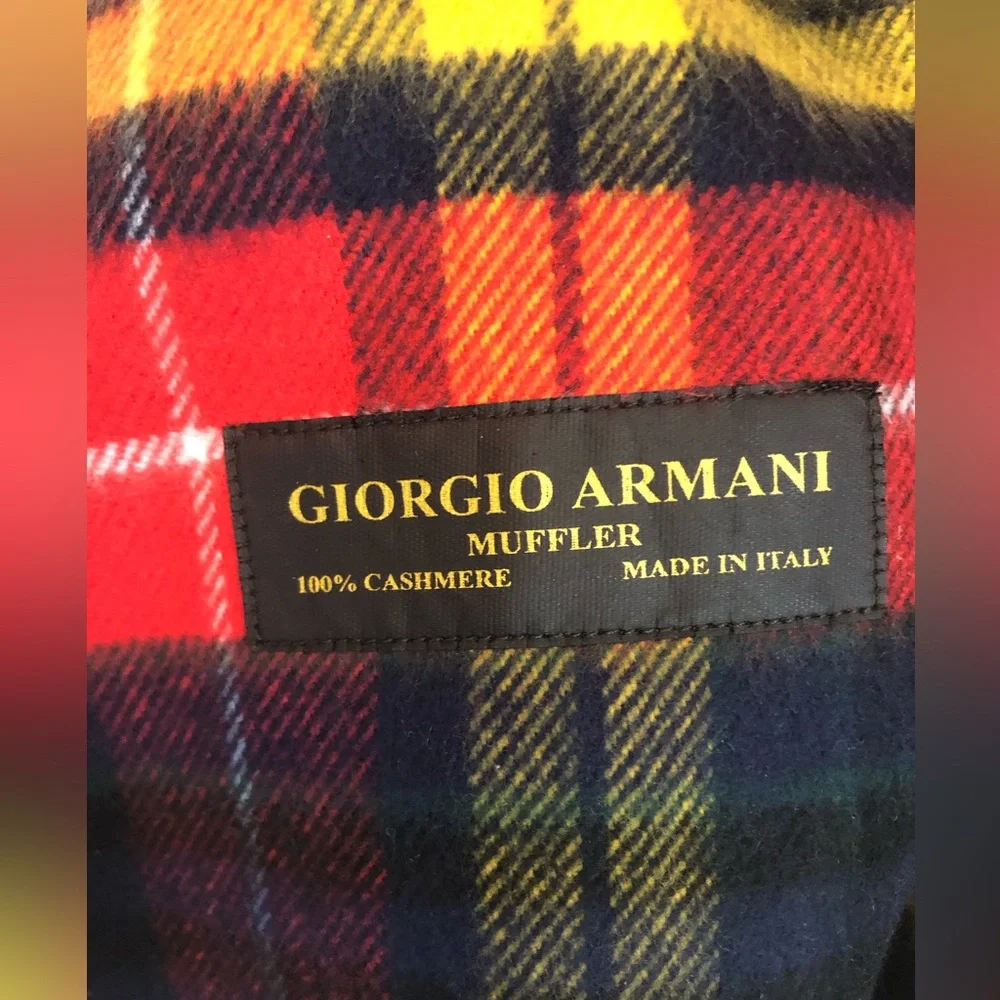 Giorgio Armani Muffler 100% Cashmere Tartan Plaid Fringe Wrap Scarf